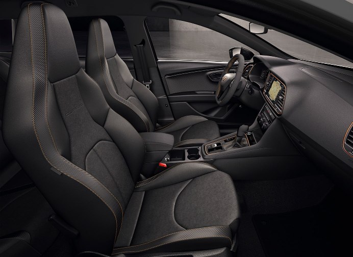 Leon CUPRA R Estate - Front seats